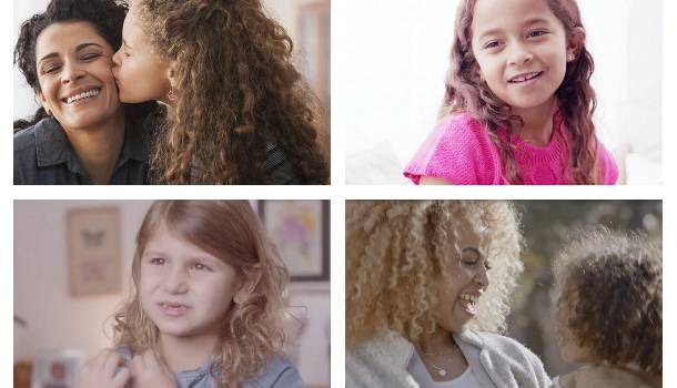 Borítókép: A göndör haj dicsérete - A videó, amit látnotok kell