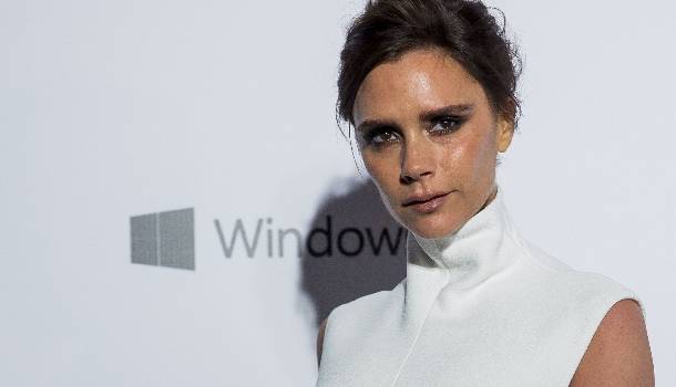Borítókép: Bréking: Victoria Beckham nem feketében partizott