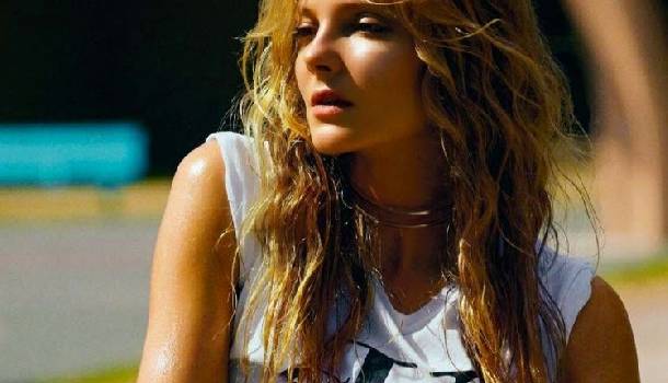 Borítókép: Mihalik Enikő szexi fotói a legjobb motivációk az edzéshez