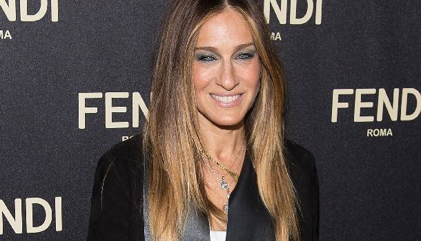 Borítókép: Sarah Jessica Parker 50 évesen is igazi stílusikon