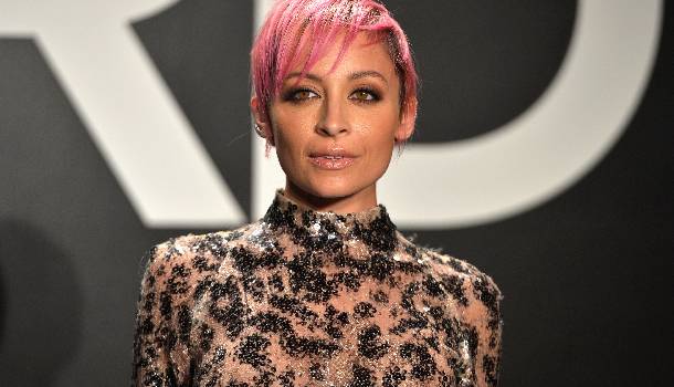 Borítókép: Helen Mirren, Kate Hudson: sztárok pink hajjal