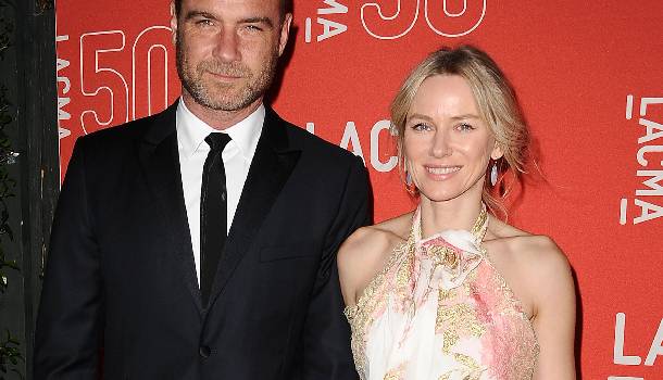 Borítókép: Vörös szőnyegen tündököl májusi címlapsztárunk, Naomi Watts