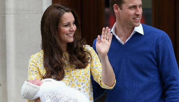 Borítókép: Az első fotók Katalin és Vilmos kislányáról