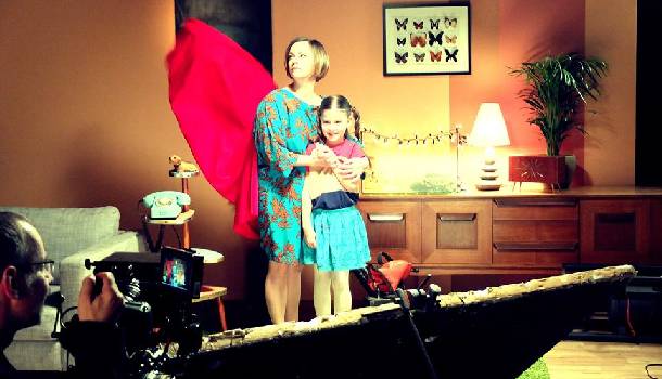 Borítókép: Megható kampányfilm: A nevelőszülők az igazi szuperhősök