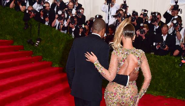 Borítókép: Beyoncé MET-gálás ruhája maga a nagybetűs TÖKÉLY