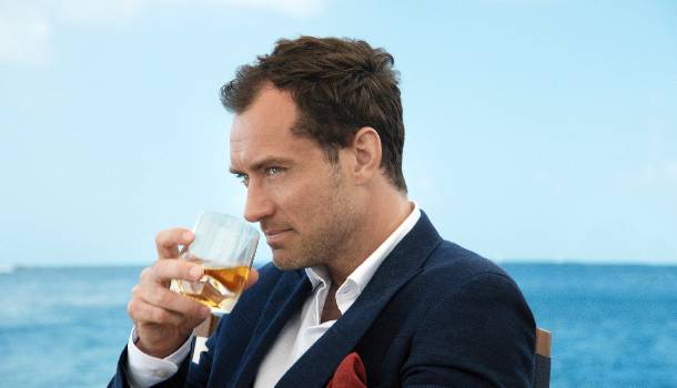 Borítókép: Budapesten forgatták Jude Law új filmjét - FOTÓK