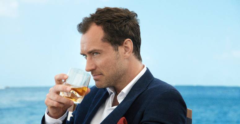 Borítókép: Budapesten forgatták Jude Law új filmjét - FOTÓK