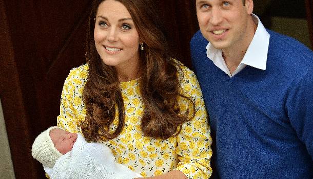 Borítókép: Magyar ajándékot is kapott a kis Charlotte hercegnő