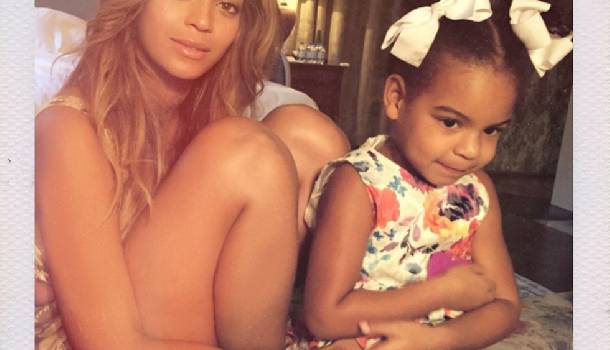 Borítókép: Tündéri képek: Így nyaral Beyoncé kislánya Olaszországban