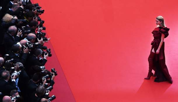 Borítókép: Gondoltad volna? Ennyi pénzt kapnak a hírességek a tervezőktől a ruhák viseléséért