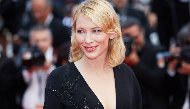 Borítókép: Ezért kellene vállig érő frizurát vágatnod