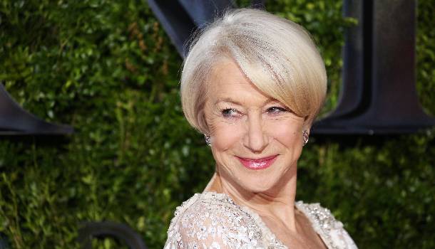 Borítókép: Így iskolázza le Helen Mirren a fiatal színésznőket