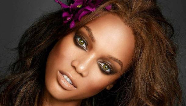 Borítókép: Így néz ki Tyra Banks smink nélkül - FOTÓ