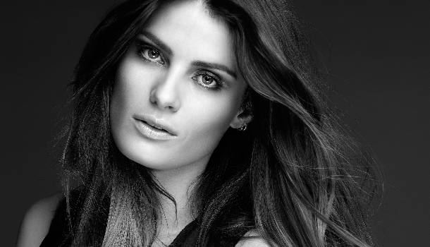 Borítókép: Az egyik legszebb brazil modell a L'Oréal Paris új szépségnagykövete