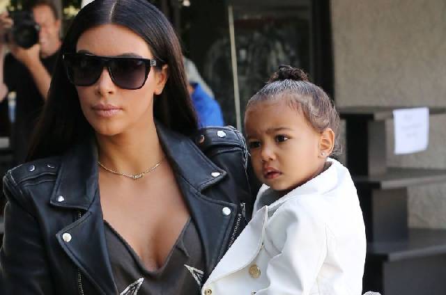 LOS ANGELES, CA - MAY 28: Kim Kardashian and daughter North West are seen in Woodland Hills, Ca on May 28, 2015 in Los Angeles, California. (Photo by Light Brigade/Bauer-Griffin/GC Images)