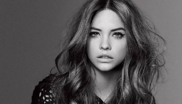 Borítókép: Palvin Barbi fejjel lefelé száguldott - fotók