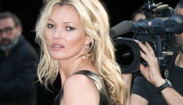 Borítókép: Kate Moss megmutatja, milyen egy dögös negyvenes