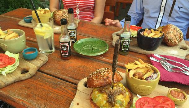 Borítókép: Stílusnagykövetünk ajánlja: Ezt edd Szegeden