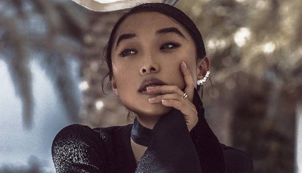 Borítókép: Nyerő kiegészítők - Egy igazi stílusikon tippjei az őszi-téli szezonra