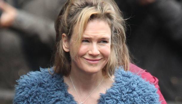 Borítókép: Lesifotók a Bridget Jones forgatásáról - Már kerekedik Renée Zellweger pocakja