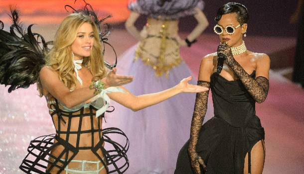 Borítókép: Meglepő hírek: Ezért mondta le Rihanna a Victoria's Secret Showt