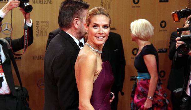 Borítókép: Heidi Klum élete egyik legszebb ruhájában állt a vörös szőnyegre - FOTÓK