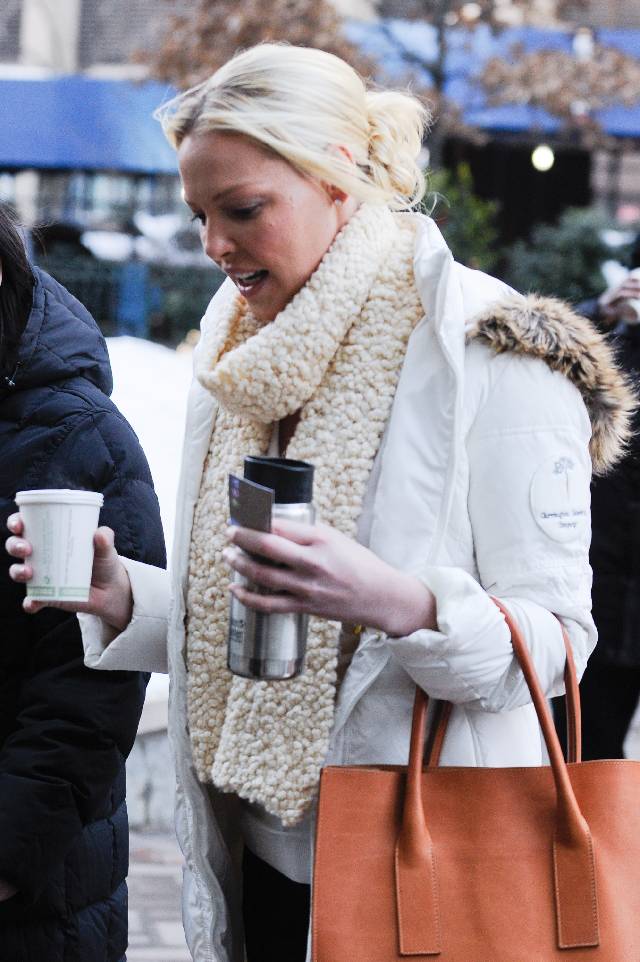 NEW YORK - FEBRUARY 03: Actress Katherine Heigl enters the