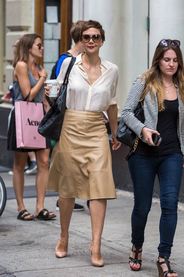 NEW YORK, NY - JULY 29: Maggie Gyllenhaal is seen walking in SoHo after lunch at Le Pain Quotidien on July 29, 2014 in New York City. (Photo by Alessio Botticelli/GC Images)