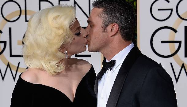 Borítókép: Love Is In The Air: A Golden Globe legszerelmesebb sztárpárjai