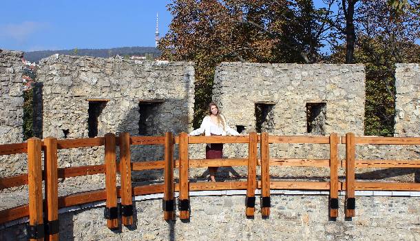 Borítókép: Stílusnagykövetünk ajánlja: Pécs történelmi helyei