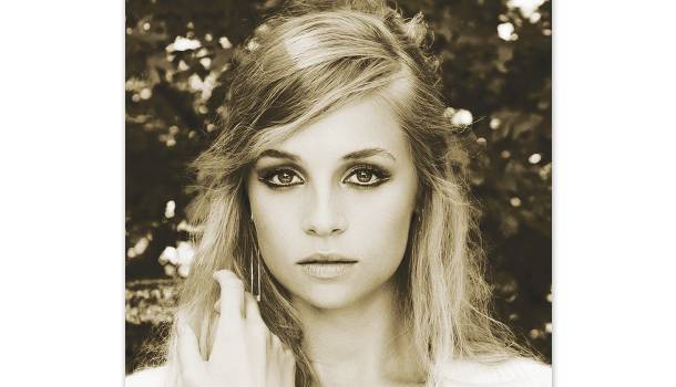 Borítókép: Style Award stíluspercek #31 – Iszak Eszter