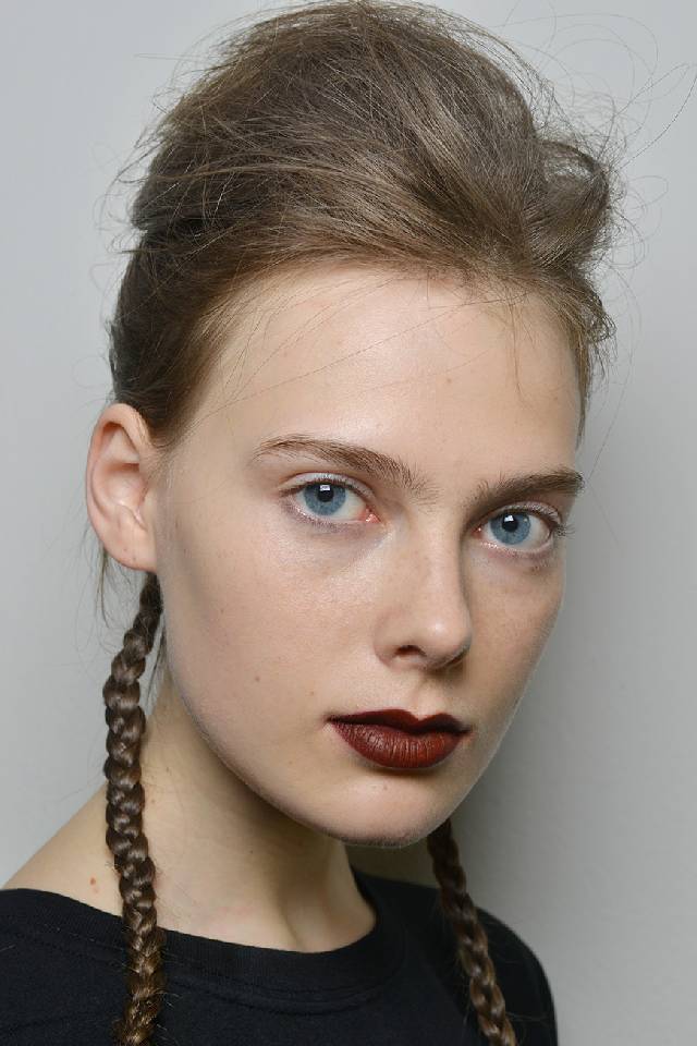 MILAN, ITALY - FEBRUARY 26: A model is seen backstage ahead of the Marco De Vincenzo show during Milan Fashion Week Fall/Winter 2016/17 on February 26, 2016 in Milan, Italy. (Photo by Matteo Valle/Getty Images)