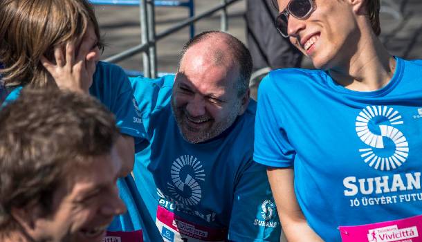 Borítókép: Tiszta Szívvel: Fenyvesi Zoli Tillával suhan