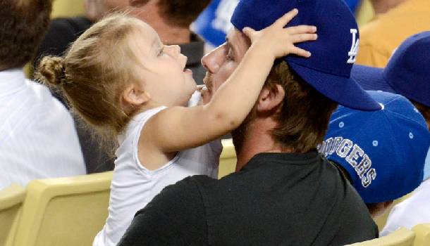 Borítókép: Victoria Beckham 8 legmeghatóbb #ProudMum pillanata az Instagramon