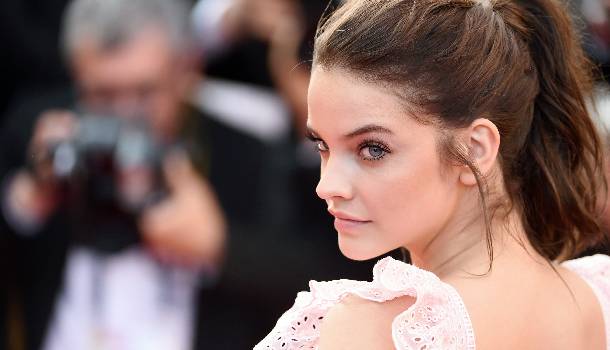 Borítókép: Palvin Barbara 2016-ban is álomszép volt a cannes-i vörös szőnyegen - FOTÓK