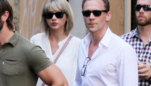 Borítókép: Micsoda? Hallanod kell ezt a Hiddleswift összeesküvés-elméletet!