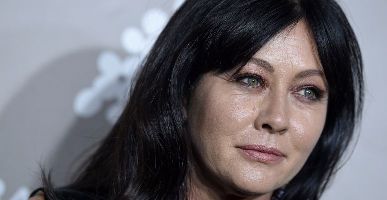 Shannen Doherty megrázó képet posztolt leborotvált hajáról! Szerettei támogatják a rákos színésznőt