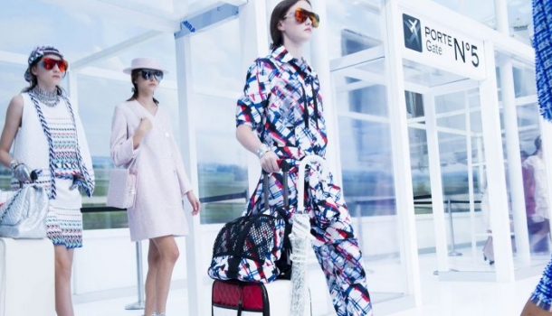 Borítókép: Stílusosan a fellegekben! 5 dolog, amire figyelj, ha repülővel utazol