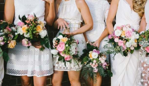 Borítókép: Megosztotta az internetet a kérdés: Ez a ruha túl fehér, vagy sem egy esküvőre?