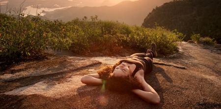 Borítókép: 10 (szerintünk) roppant találó idézet introvertáltaknak