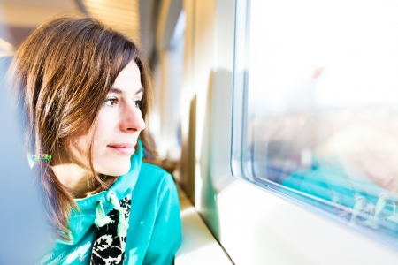 Borítókép: 5 hasznos dolog, amivel vonaton utazva elütheted az időt