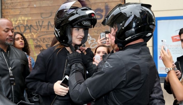 Borítókép: Micsoda hír! Palvin Barbi lehet a következő Bond-lány?