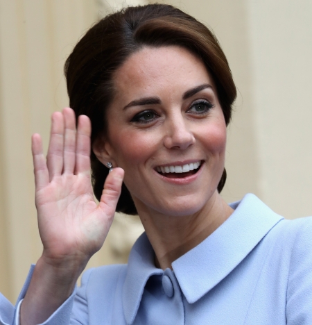 Borítókép: Csak semmi felhajtás! Katalin hétköznapi tettétől leesett a szemtanúk álla...