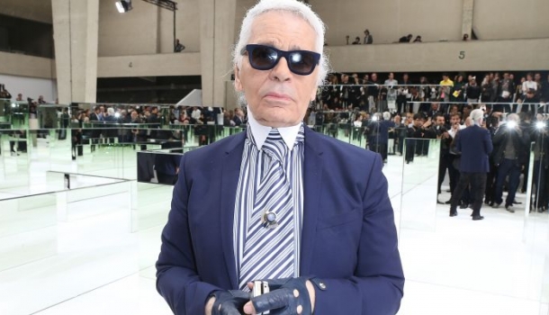 Borítókép: Wow! Karl Lagerfeld életében először tervezett eljegyzési gyűrűket - Szerinted hogy sikerült neki?