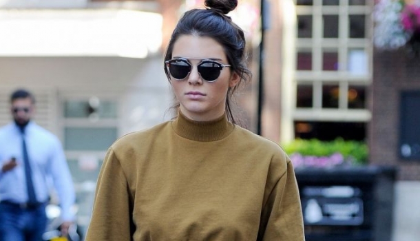 Borítókép: Kendall Jenner bemutatja: Így hordj télen is a crop topot