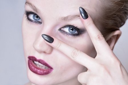 Borítókép: A legelőnyösebb tusvonal minden szemformához