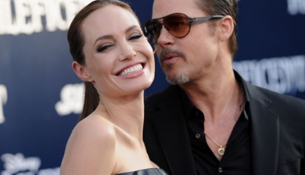 Borítókép: Váratlan fordulat: Brad Pitt helyett inkább Angelina Jolie után nyomoznak a hatóságok?