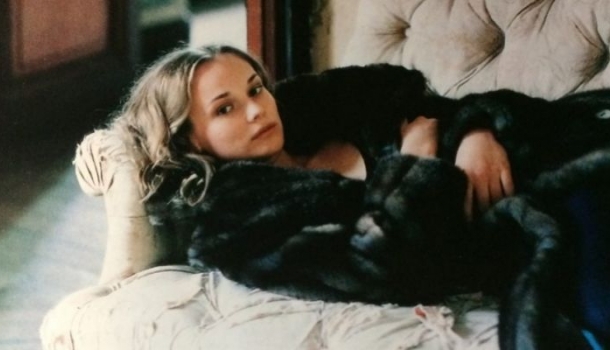 Borítókép: A nap kérdése: Melyik híresség látható a képen?