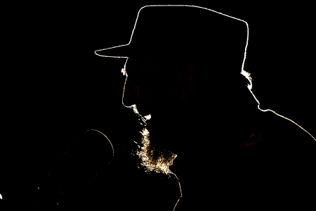 Borítókép: Meghalt a 20. század utolsó kommunista diktátora - Fidel Castro neve örökké fennmarad