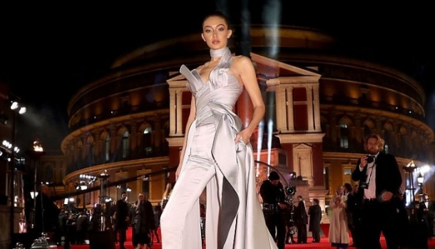 Borítókép: Idén sem volt unalmas: íme az idei British Fashion Awards legszebb szettjei!